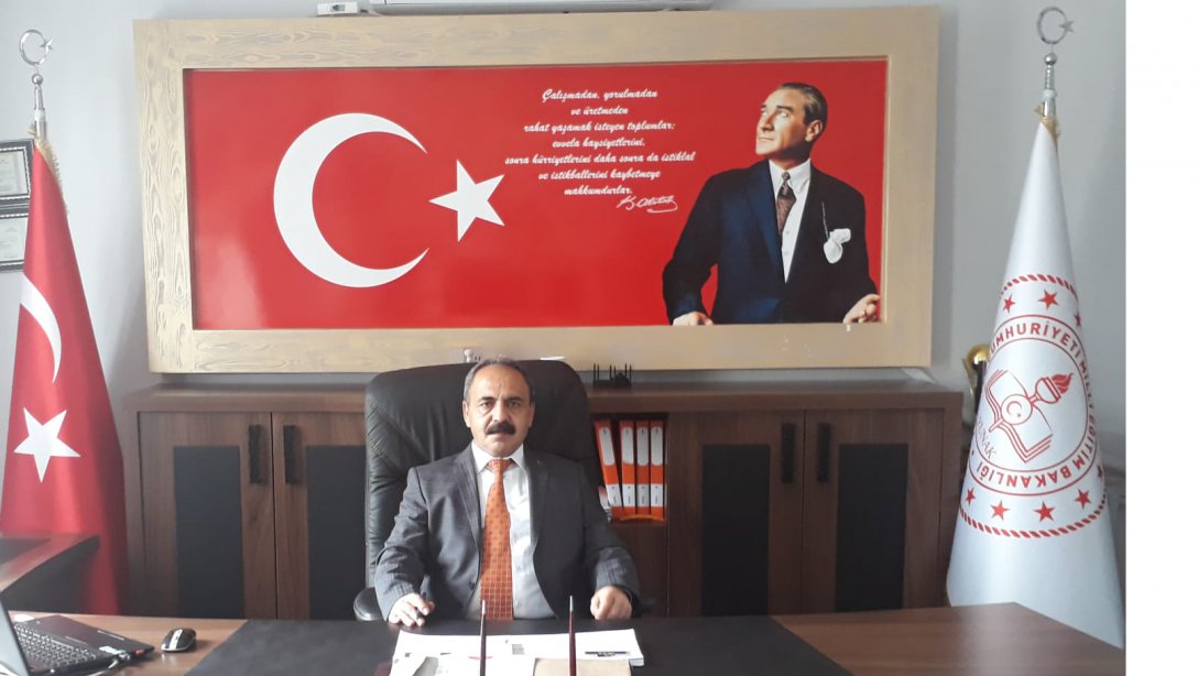 Yunak İlçe Milli Eğitim Müdürü Mahmut İşcan,  Polis Haftası ve 10 Nisan Polis Günü dolayısıyla bir mesaj yayınladı.